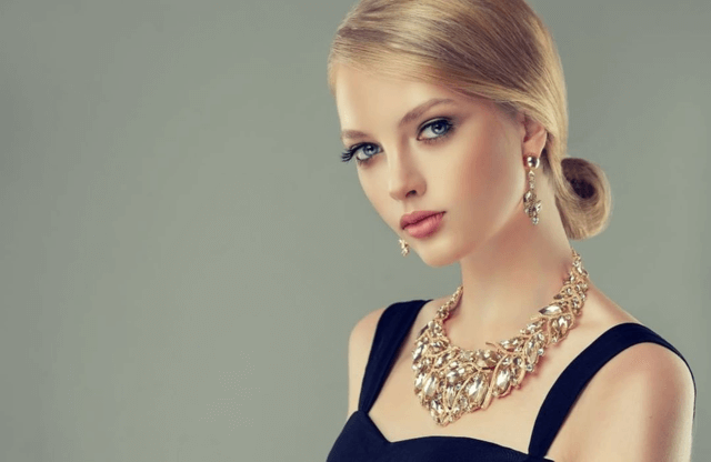 Neck Jewelry 2 image 1007255584 773416 1 1