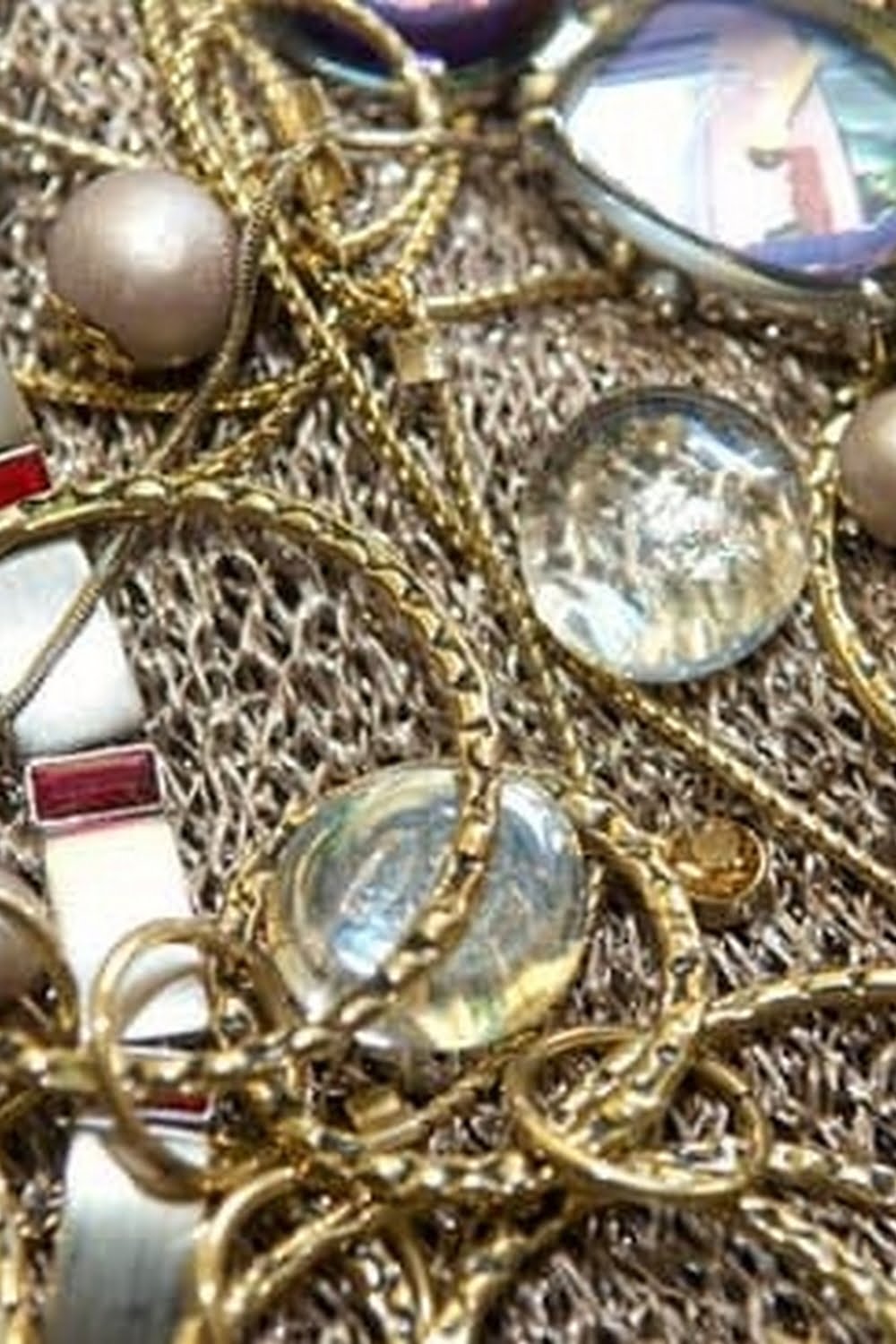 save money by using jewelry ideas