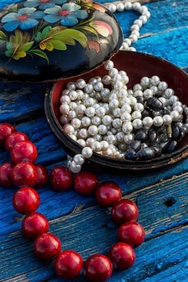 A How To Guide For Purchasing Jewelry  Jewelry Carats