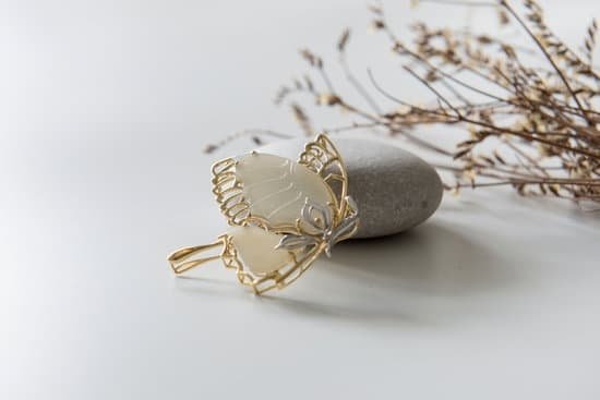 How To Clean Custom Jewelry 1 How To Clean Custom Jewelry