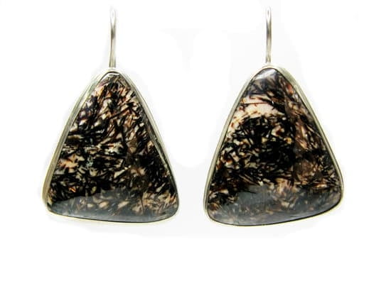 Does Putting Clear Nail Polish On Jewelry Does Putting Clear Nail Polish On Jewelry