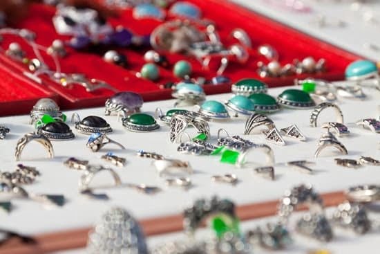 Does Homeowners Insurance Cover Theft Of Jewelry Does Homeowners Insurance Cover Theft Of Jewelry