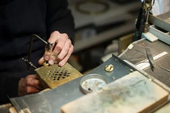 How Breast Milk Jewelry Is Made 1 How Breast Milk Jewelry Is Made