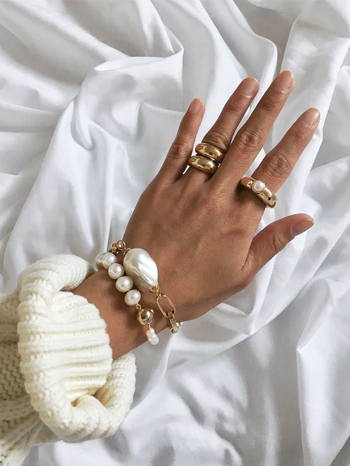 How Much Does A Jewelry Store Manager Make How Much Does A Jewelry Store Manager Make