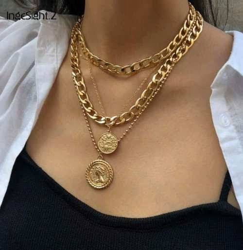 How Much Is The Queen'S Jewelry Worth How Much Is The Queen’S Jewelry Worth