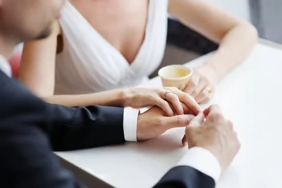 How Much Jewelry To Wear On Wedding Day 1 How Much Jewelry To Wear On Wedding Day