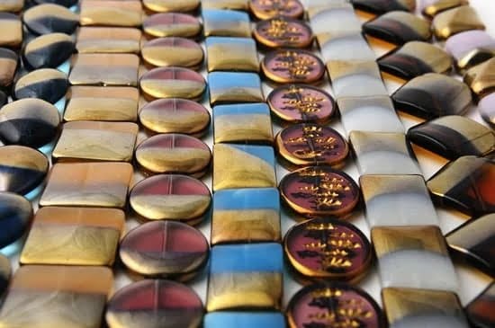 How To Get Started With Resin Jewelry How To Get Started With Resin Jewelry