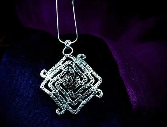 How To Get The Metal Smell Out Of Jewelry How To Get The Metal Smell Out Of Jewelry