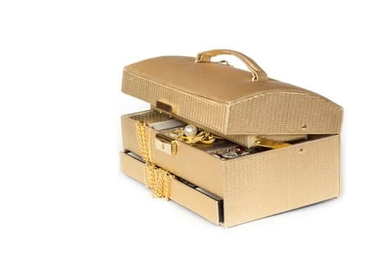 How To Organize Jewelry In A Small Space