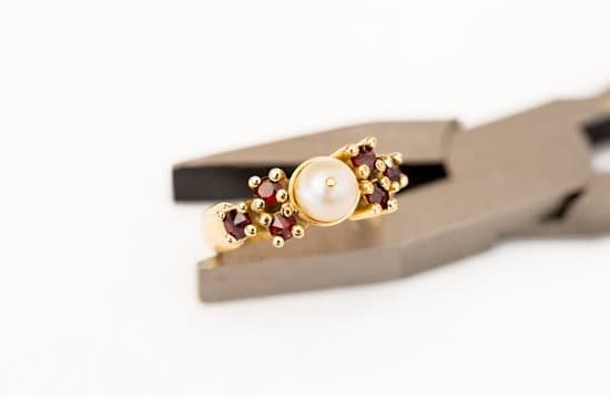 What Jewelry Should I Get My Girlfriend What Jewelry Should I Get My Girlfriend