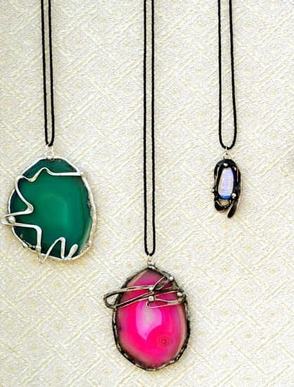 Where Does Billie Eilish Get Her Jewelry 1 Where Does Billie Eilish Get Her Jewelry