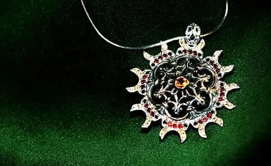 Birthstone Jewelry For Moms 1 Birthstone Jewelry For Moms