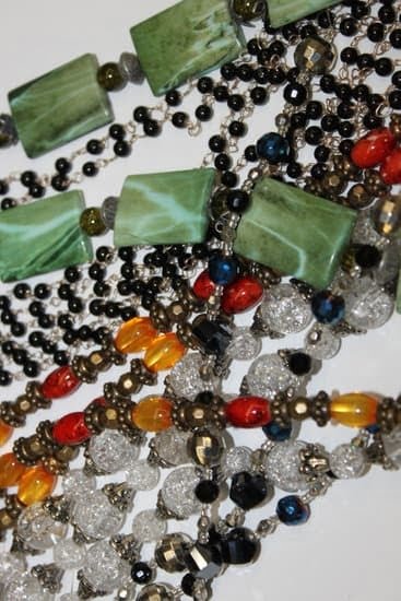 Can I Wear Jewelry On An Airplane Can I Wear Jewelry On An Airplane