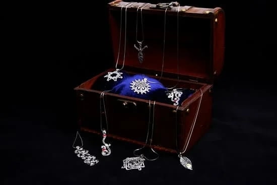 Can You Refinish Gold Plated Jewelry Can You Refinish Gold Plated Jewelry