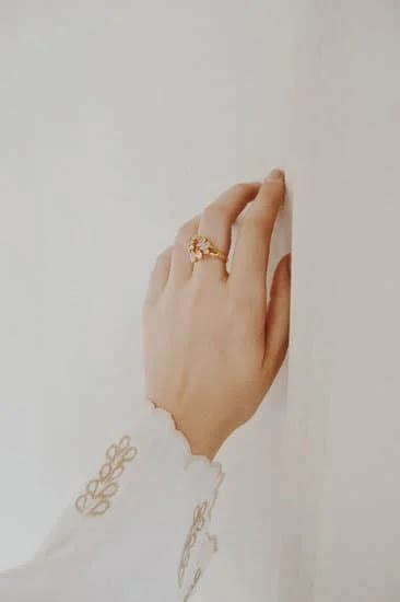 Do Inmates Posses Any Jewelry Objects 1 Do Inmates Posses Any Jewelry Objects