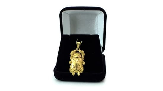 How To Clean Vintage Costume Jewelry At Home 1 How To Clean Vintage Costume Jewelry At Home