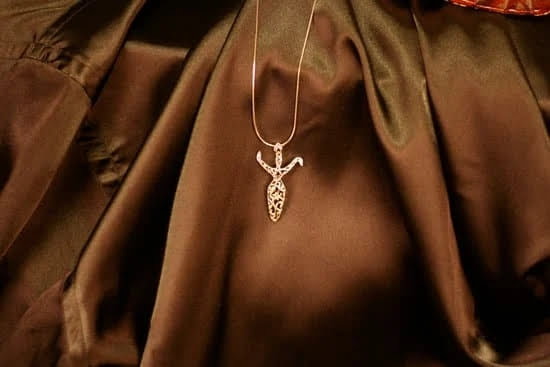 How To Make Caddisfly Jewelry