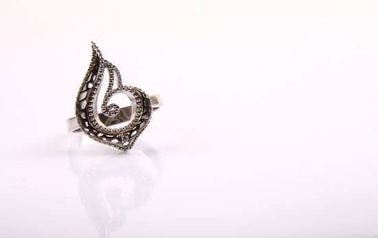 How To Make Jewelry From Household Items How To Make Jewelry From Household Items