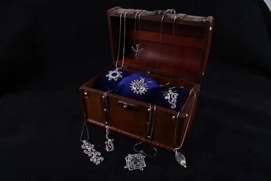 How To Oxidize Gold Jewelry 1 How To Oxidize Gold Jewelry