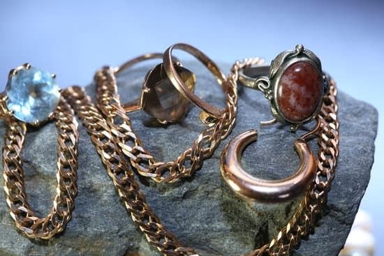How To See If Jewelry Is Real Gold 1 How To See If Jewelry Is Real Gold