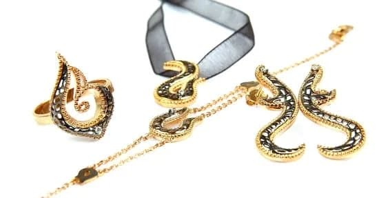 How To Start A Jewelry Boutique