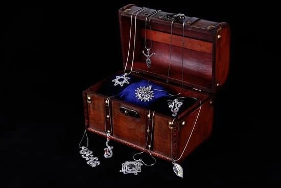 Karen Jewelry | Jewelry Carats