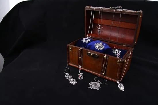 Standing Jewelry Boxes | Jewelry Carats