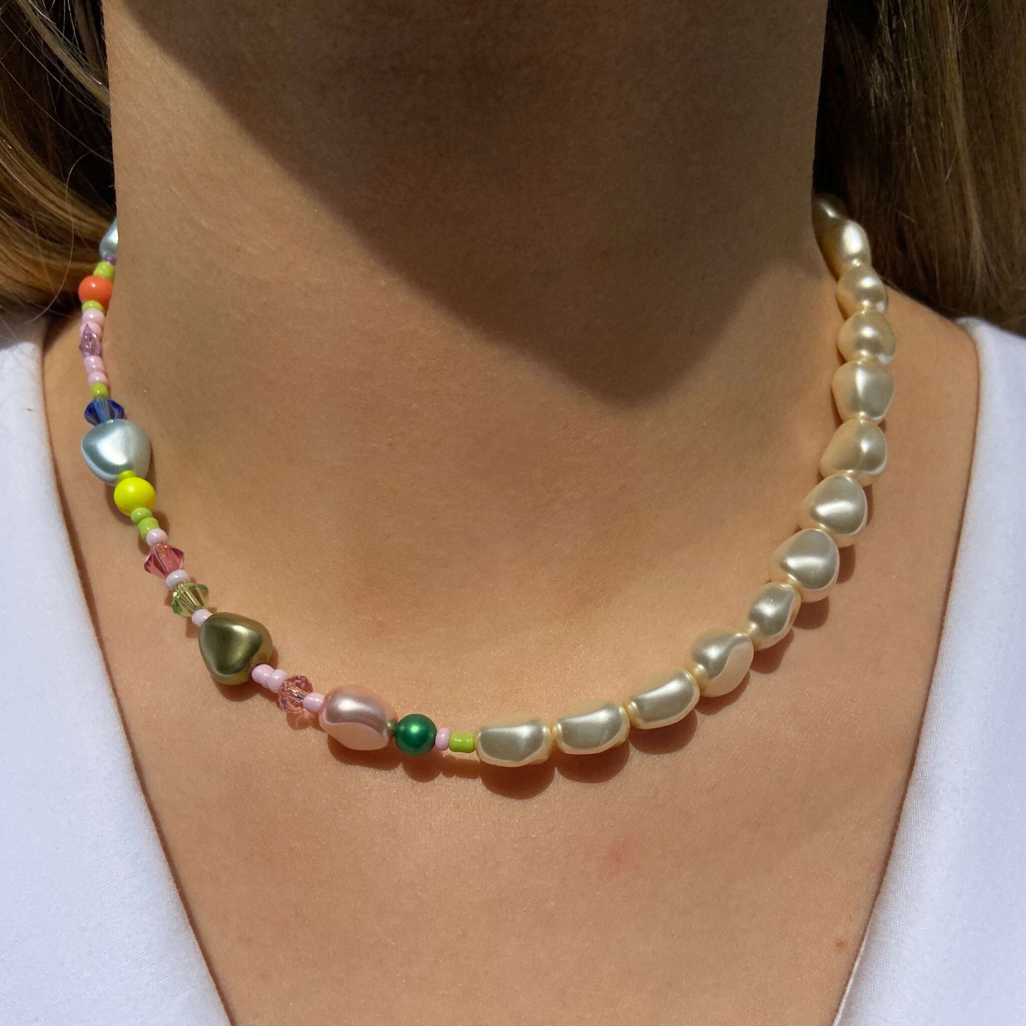 What Jewelry To Wear With A Gold Dress Jewelry Carats