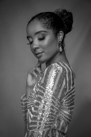 Best Jewelry For Sensitive Skin Best Jewelry For Sensitive Skin