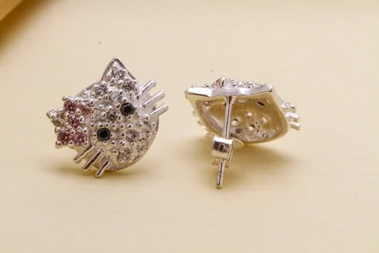 Does Putting Clear Nail Polish On Jewelry Work Does Putting Clear Nail Polish On Jewelry Work