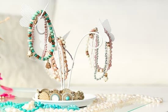 How To Use Crimping Pliers For Jewelry