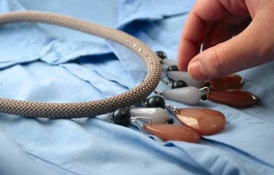 Can You Sleep With Stainless Steel Jewelry 1 Can You Sleep With Stainless Steel Jewelry