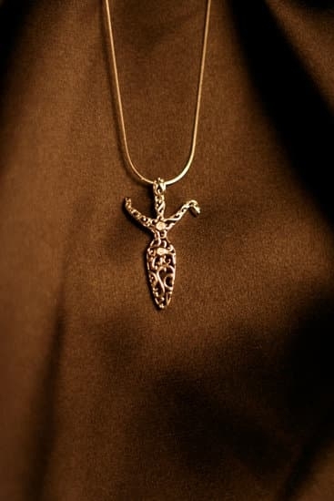 Designer Gold Jewelry Brands 9 Designer Gold Jewelry Brands