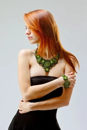 Glue Pearls Jewelry 1 Glue Pearls Jewelry