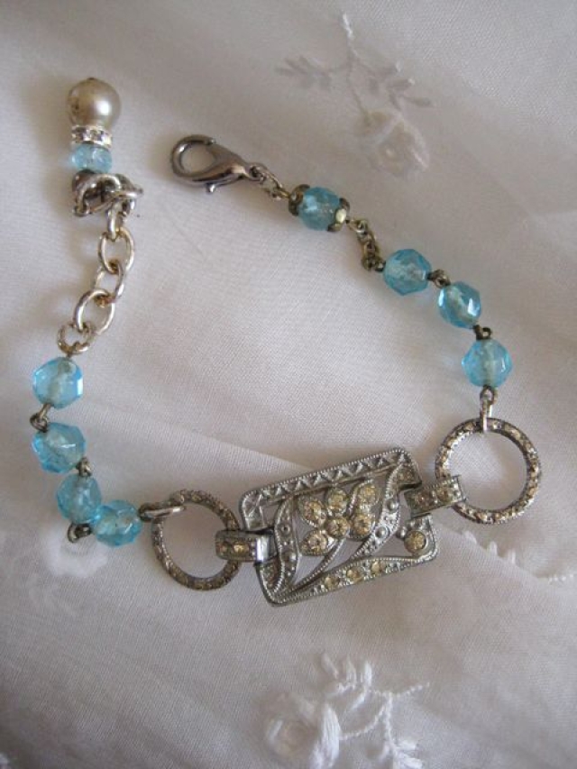 How To Care For Olive Wood Jewelry 1 How To Care For Olive Wood Jewelry