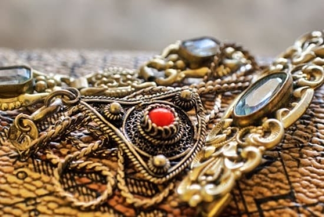 How To Repair Silver Plated Jewelry 1 How To Repair Silver Plated Jewelry