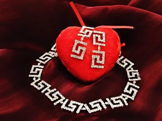 Vintage Carolee Faux Pearl & Diamond Earrings Wedding Jewelry Signed Vintage Carolee Faux Pearl & Diamond Earrings Wedding Jewelry Signed