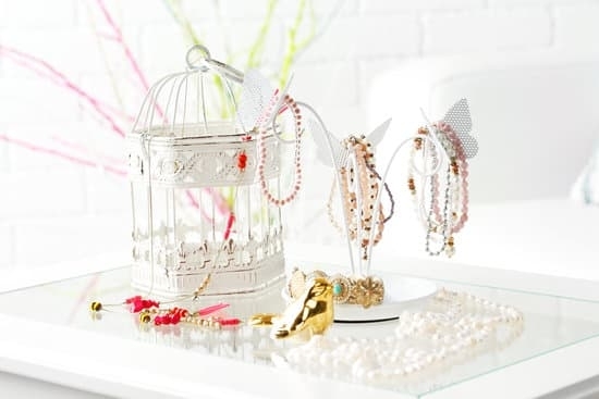 Women Jewelry Victorian Era 1 Women Jewelry Victorian Era