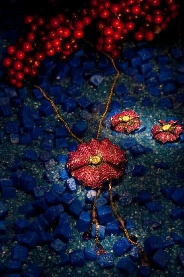 What To Do With Costume Jewelry Missing Pearls And Stones 3 What To Do With Costume Jewelry Missing Pearls And Stones