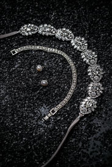 History of Platinum Jewelry 1 Captivating display of the rich history of platinum jewelry, showcasing timeless elegance and exquisite craftsmanship