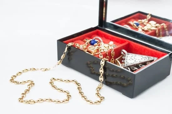 Fine Jewelry Repair Tracy Ca Expert fine jewelry repair in Tracy CA - trusted and reliable services