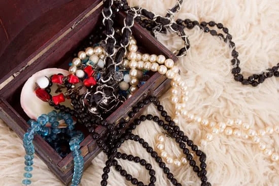 Hong Kong Wholesale Fashion Jewelry High-quality and Affordable Hong Kong Wholesale Fashion Jewelry for Trendsetters