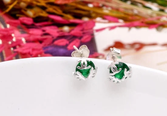 Fine Jewelry Auction Live 1 Exquisite pieces of fine jewelry up for auction live, don't miss the FINE JEWELRY AUCTION LIVE event!