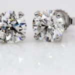 What Not to Put in Ultrasonic Jewelry Cleaner Important Tips: Avoid placing delicate gemstones or tarnished silver jewelry in ultrasonic jewelry cleaner