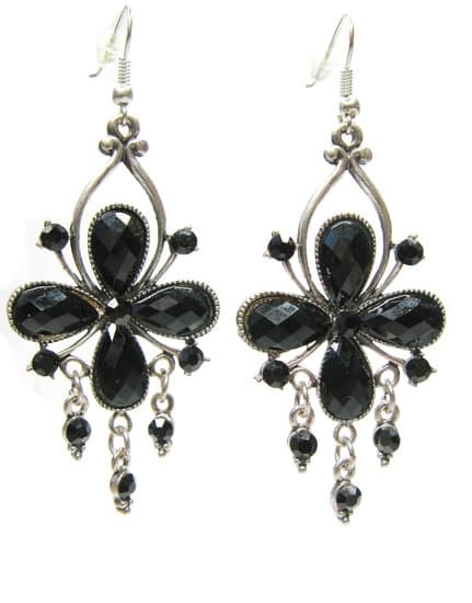 How to Make Wire Wrapped Crystal Jewelry 7 Step-by-step tutorial on how to create beautiful wire-wrapped crystal jewelry at home