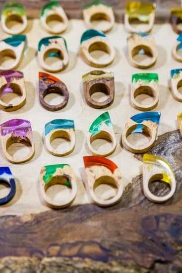 Is Brilliance Fine Jewelry Real or Fake 1 Authenticity of Brilliance Fine Jewelry: Distinguishing Real from Fake pieces - Expert Insights