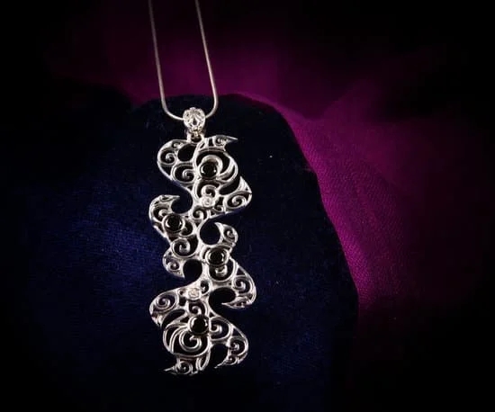 Does Fine Jewelry Tarnish 1 Prevent Tarnish: How to ensure your fine jewelry stays stunning and tarnish-free