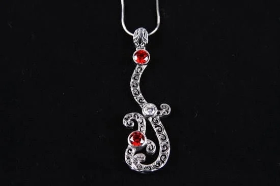 How to Make Your Own Fine Jewelry 1 Step-by-step guide on creating exquisite handmade jewelry at home - HOW TO MAKE YOUR OWN FINE JEWELRY