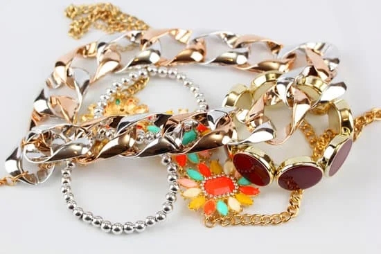 Where to Get Jewelry Cleaned 1 Find top-rated jewelry cleaning services near you for efficient and professional care