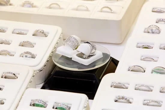 Where to Buy Affordable Jewelry in Manila 3 Suggested options for purchasing affordable jewelry in Manila, showcasing a wide range of choices